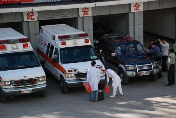 镇雄县救护车转院
